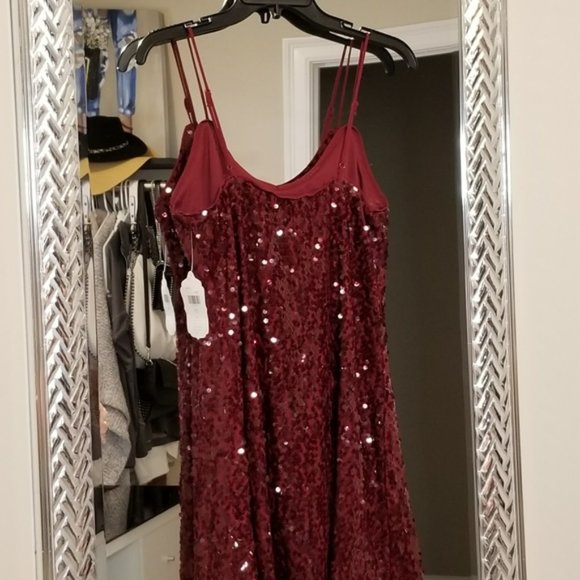 SOLD Altar'd State Sequin dress in burgundy, size M - Picture 8 of 16